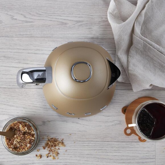 50's Retro Style 7 Cup Electric Water Kettle with Automatic Shutoff, - Picture 7 of 11